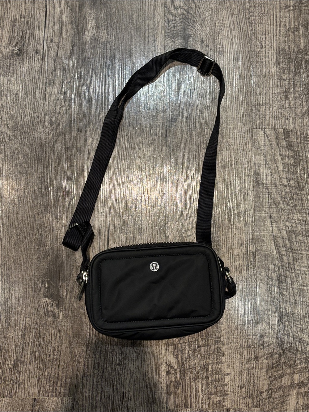 Lululemon Crossbody Camera Bag - Black